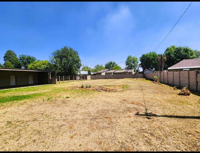 3 BEDROOM HOUSE FOR SALE IN THREE RIVERS